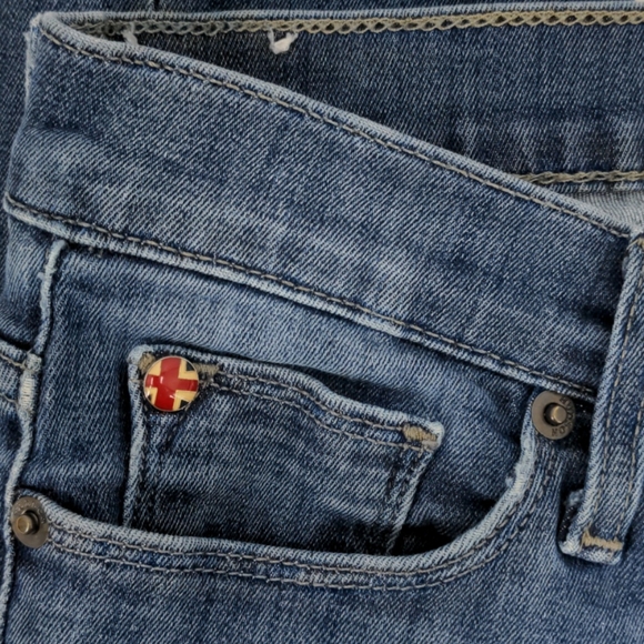 *Sold*HUDSON Mid-Rise Colette Skinny Jeans - Picture 3 of 9